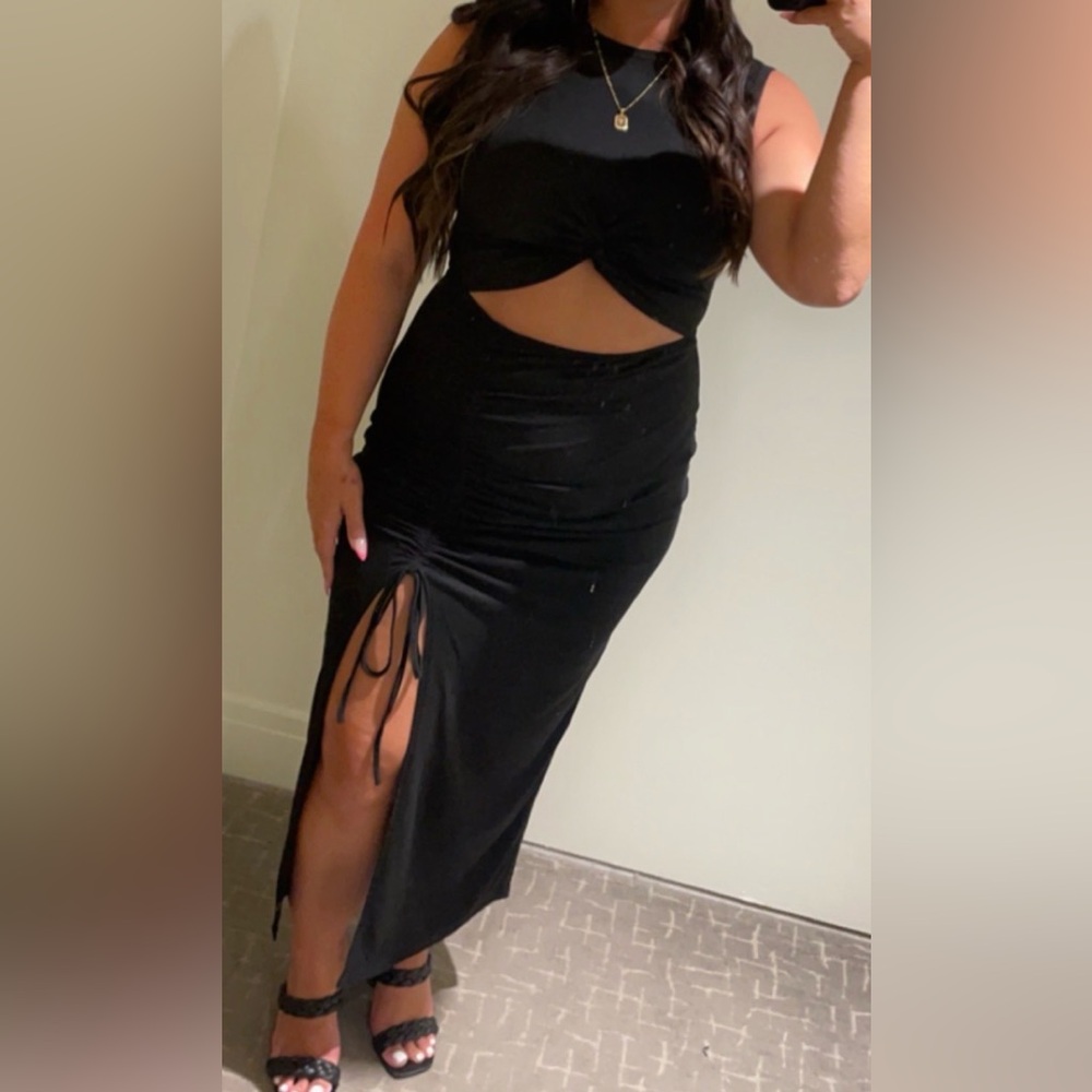 Elegant Black Women's Maxi Dress